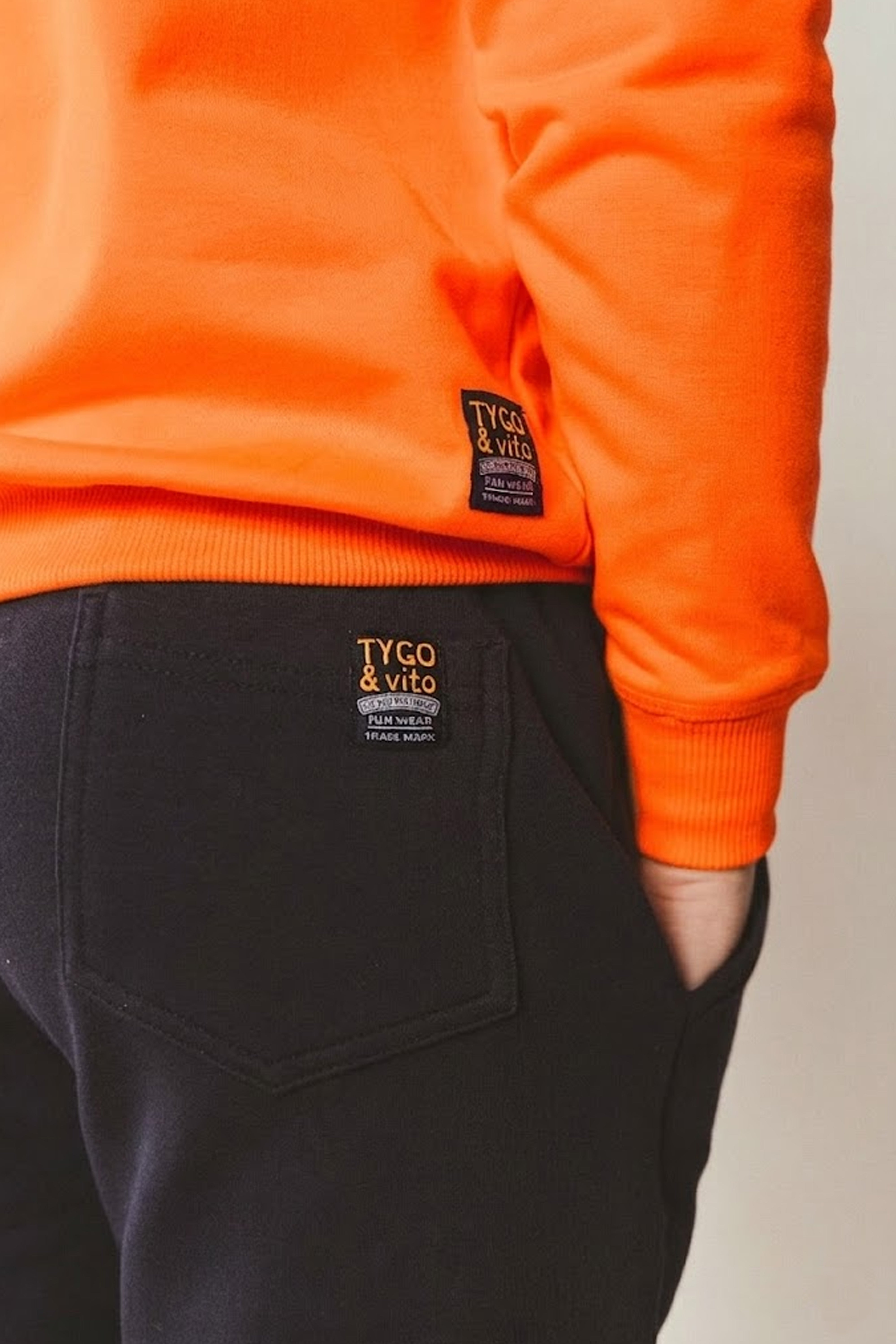 Sweater Tygo orange clownfish