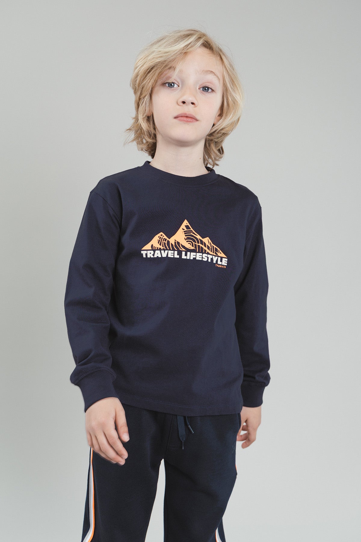 Longsleeve Mojo oversized fit Donkerblauw